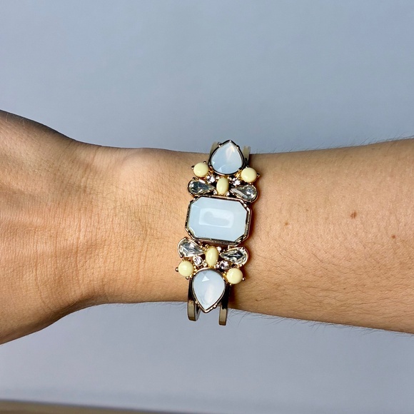 Banana Republic Statement Bracelet – Gold Tone with Cream & Opalescent Stones - Picture 1 of 7